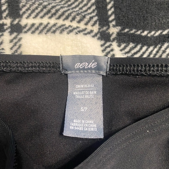 Women’s black swim suit bottoms - Picture 4 of 4